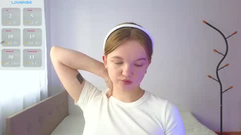 katebunnys online show from 06/14/26, 11:12