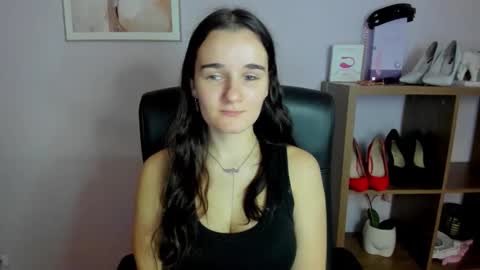 Snapshot of katedesire chatting on 11/02/25, 07:44 Kate online show from 11/02/25, 07:44