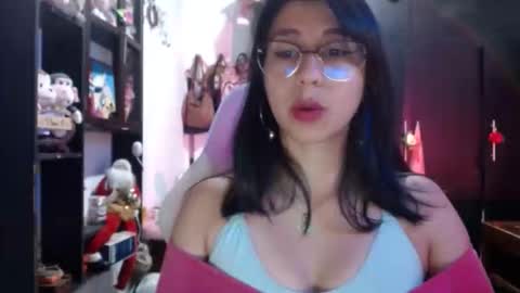 Snapshot of kateeen18 chatting on 03/25/26, 03:12 Kateeen18 online show from 03/25/26, 03:12