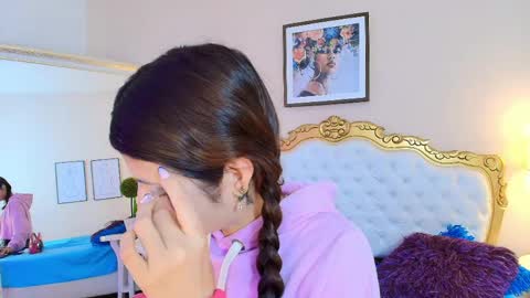 katee Martinez online show from 04/28/26, 12:32