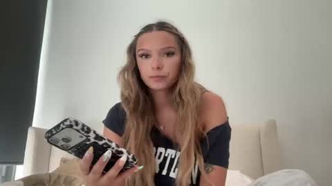 kate online show from 06/24/26, 08:19