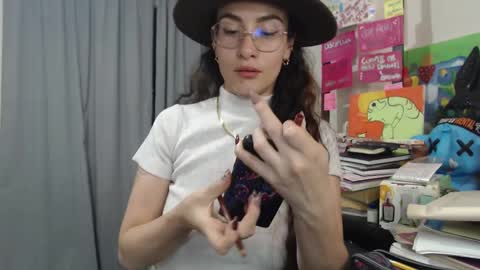 Snapshot of katehathor8 chatting on 12/06/24, 05:20 kate keith but here i prefer My Goddess independient model online show from 12/06/24, 05:20