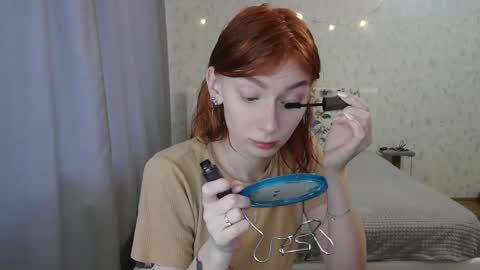 Snapshot of katekalen chatting on 01/04/25, 07:45 Kate Bunny online show from 01/04/25, 07:45