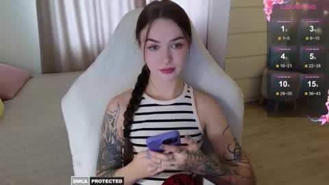 Snapshot of kateleoo chatting on 09/22/25, 11:12 Im Kate online show from 09/22/25, 11:12