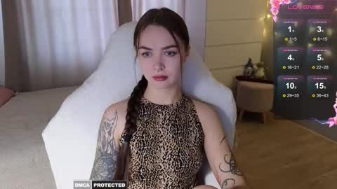Snapshot of kateleoo chatting on 10/14/25, 06:14 Im Kate online show from 10/14/25, 06:14