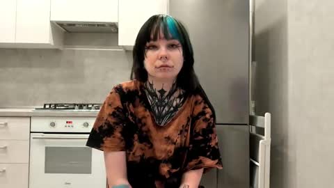 Snapshot of katelynnjenness chatting on 01/06/26, 07:23 Milana online show from 01/06/26, 07:23