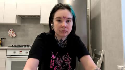 Snapshot of katelynnjenness chatting on 02/03/26, 06:11 Milana online show from 02/03/26, 06:11