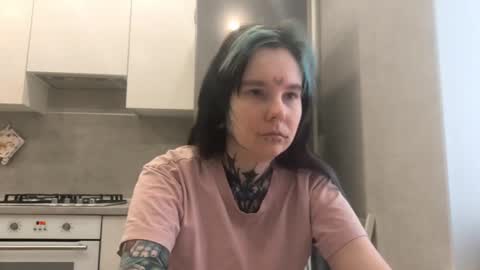 Snapshot of katelynnjenness chatting on 02/26/26, 04:22 Milana online show from 02/26/26, 04:22