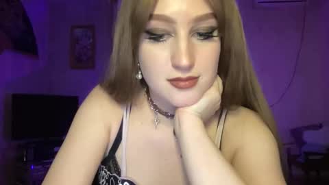 KateMeeeoow online show from 12/19/25, 01:23