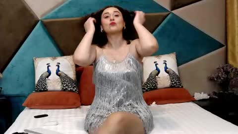 KateQueenston --  online show from 05/25/26, 12:33