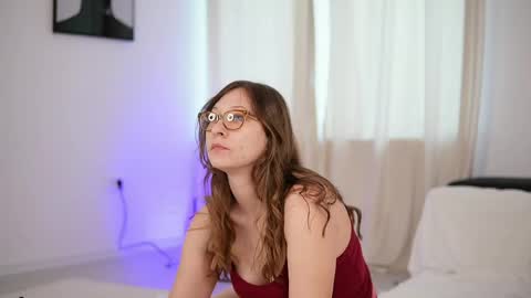 Snapshot of katequinn chatting on 05/18/26, 04:18 Cristina online show from 05/18/26, 04:18