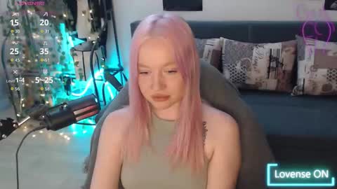 Lisa online show from 11/03/25, 12:17