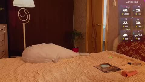 Snapshot of kateslil chatting on 12/24/24, 06:22 Kate online show from 12/24/24, 06:22