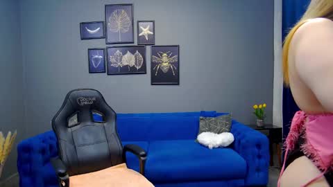 Kate online show from 01/24/25, 06:25