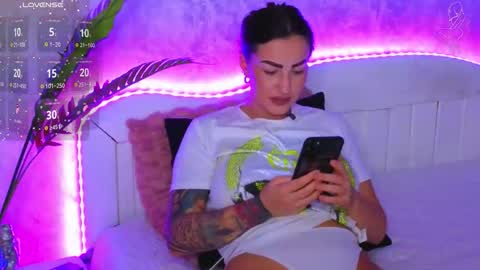 KateyRiva online show from 09/23/25, 06:44