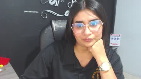Call me Lau  online show from 07/20/26, 10:45