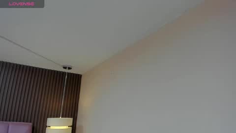   online show from 11/28/25, 11:35