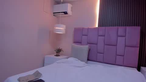 Snapshot of kathe_asian chatting on 01/06/26, 11:58 online show from 01/06/26, 11:58