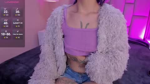 Snapshot of kathe_asian chatting on 01/07/26, 12:07 online show from 01/07/26, 12:07