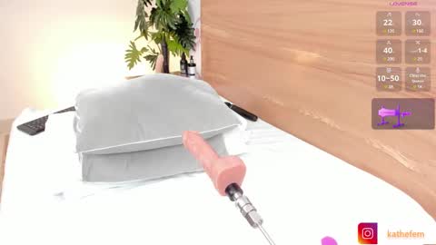 Emma online show from 12/22/24, 05:34