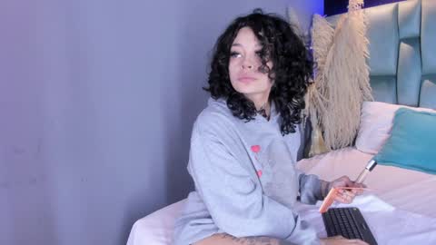 Snapshot of kathegomez_ chatting on 01/29/25, 01:49 KatheGomez online show from 01/29/25, 01:49