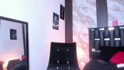 Snapshot of katherina_diaz chatting on 05/17/26, 01:40 Katherina online show from 05/17/26, 01:40
