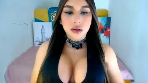 KATHERINE online show from 01/28/25, 04:08