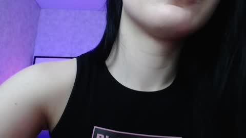 Snapshot of katherine_johnson chatting on 12/25/24, 07:35 katherine_johnson online show from 12/25/24, 07:35