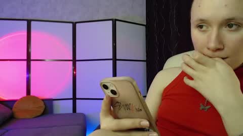 Snapshot of katherine_johnson chatting on 01/24/25, 01:25 katherine_johnson online show from 01/24/25, 01:25