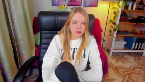 Katherine online show from 03/11/25, 07:36