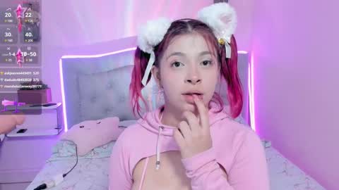 Snapshot of kathia_saenz chatting on 01/04/25, 05:16 Kathia online show from 01/04/25, 05:16