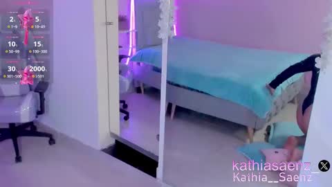 Snapshot of kathia_saenz chatting on 02/20/25, 03:45 Kathia online show from 02/20/25, 03:45