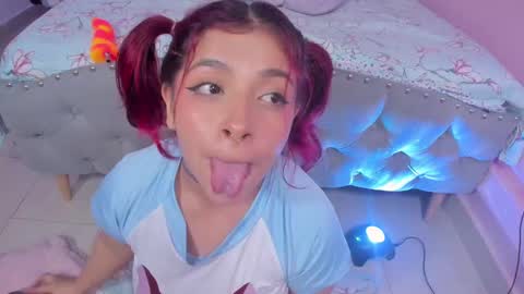 Snapshot of kathia_saenz chatting on 03/11/25, 06:53 Kathia online show from 03/11/25, 06:53