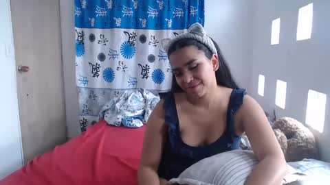 Snapshot of kathiie_ chatting on 02/09/25, 07:30 K A T H I E online show from 02/09/25, 07:30
