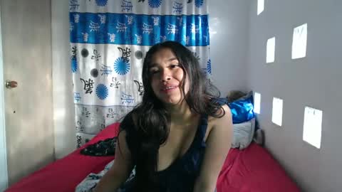Snapshot of kathiie_ chatting on 02/27/25, 12:13 K A T H I E online show from 02/27/25, 12:13