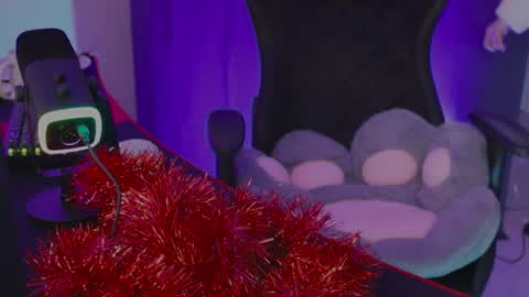 Snapshot of kathleen_frost chatting on 12/25/24, 08:40 kathleen_frost online show from 12/25/24, 08:40