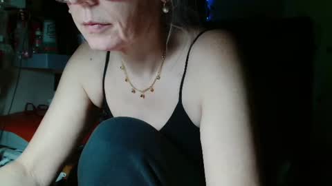 Snapshot of kathleenedwards chatting on 06/10/26, 08:19 Kathleen online show from 06/10/26, 08:19