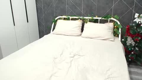 Snapshot of kathrineberry chatting on 01/07/26, 06:49 KathrineBerry online show from 01/07/26, 06:49