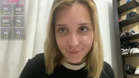 Snapshot of kathrinekiening chatting on 06/10/26, 04:17 Jessie online show from 06/10/26, 04:17