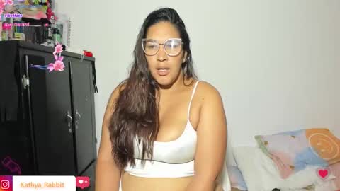 Snapshot of kathya_rabbit chatting on 03/08/26, 11:19 Kathye online show from 03/08/26, 11:19