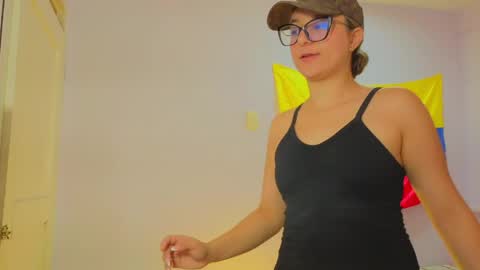 Khaterine online show from 05/25/26, 12:22
