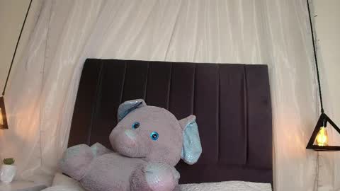 Snapshot of katia_gh chatting on 04/02/26, 03:26 Katia online show from 04/02/26, 03:26