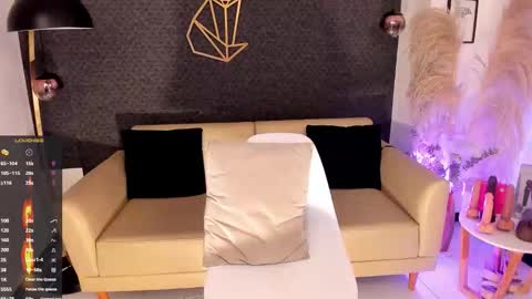 Snapshot of katia_high chatting on 02/22/26, 03:40 katia_high online show from 02/22/26, 03:40