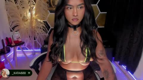 Snapshot of katia_high chatting on 06/05/26, 06:42 katia_high online show from 06/05/26, 06:42