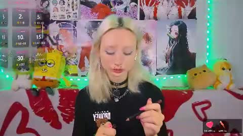 Snapshot of katia_nabiee chatting on 07/13/26, 04:26 Katia online show from 07/13/26, 04:26