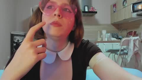 Snapshot of katia_npzd chatting on 05/04/26, 09:00 KatieNPZD online show from 05/04/26, 09:00
