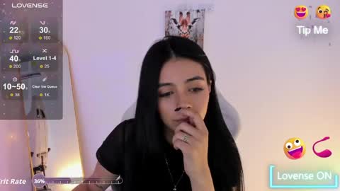 Katia  online show from 04/30/26, 09:41