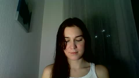 Snapshot of katie_foxi chatting on 10/19/25, 04:18 katie_foxi online show from 10/19/25, 04:18