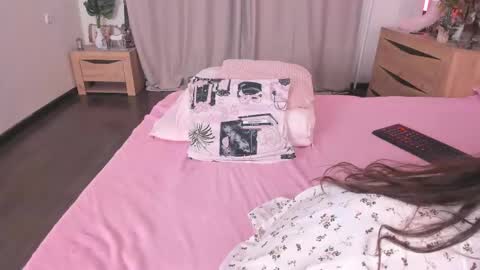 Snapshot of katie_ness chatting on 02/28/26, 02:29 Kate online show from 02/28/26, 02:29