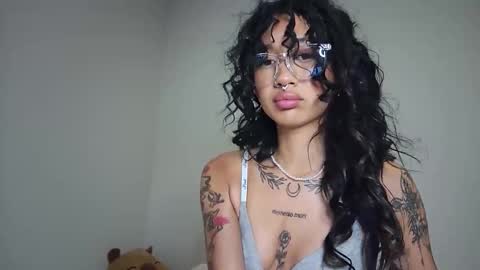 katiecai online show from 04/09/26, 04:56